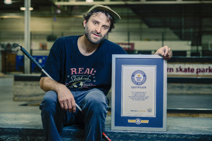 Dan Mancina wins Guinness World Record