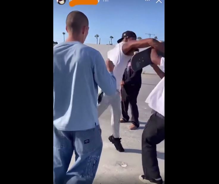 Hater fights Skateboarders